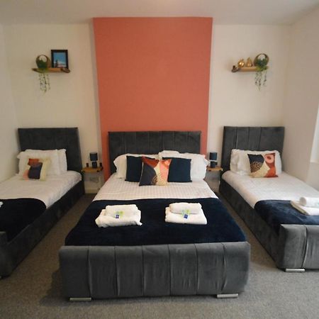 Spacious And Homely 2 Bedroom Flat - Suitelivin Gateshead Esterno foto