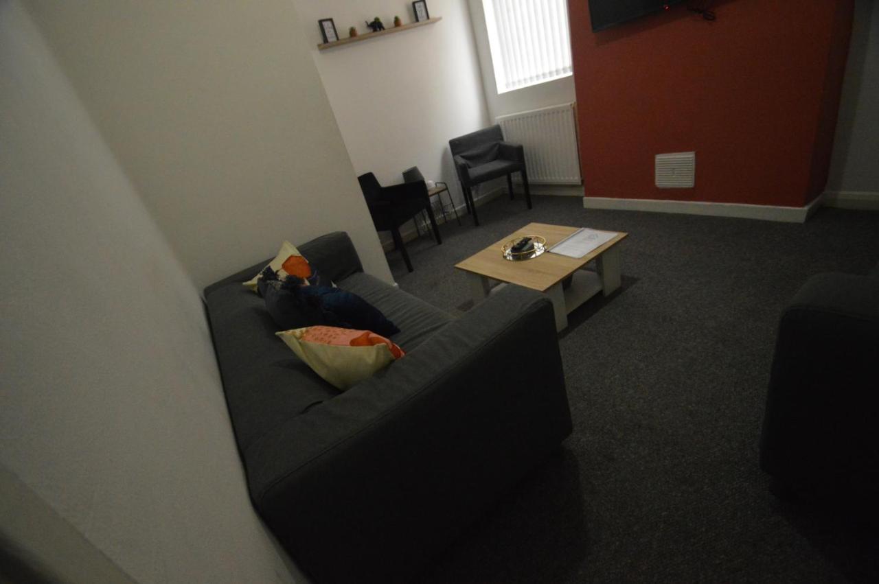 Spacious And Homely 2 Bedroom Flat - Suitelivin Gateshead Esterno foto