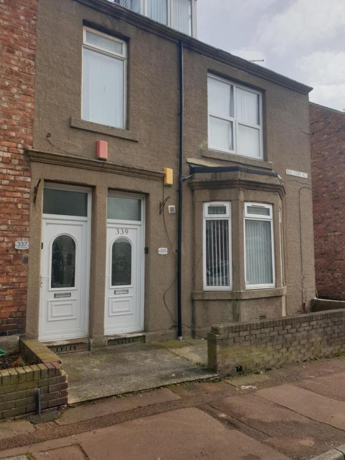 Spacious And Homely 2 Bedroom Flat - Suitelivin Gateshead Esterno foto